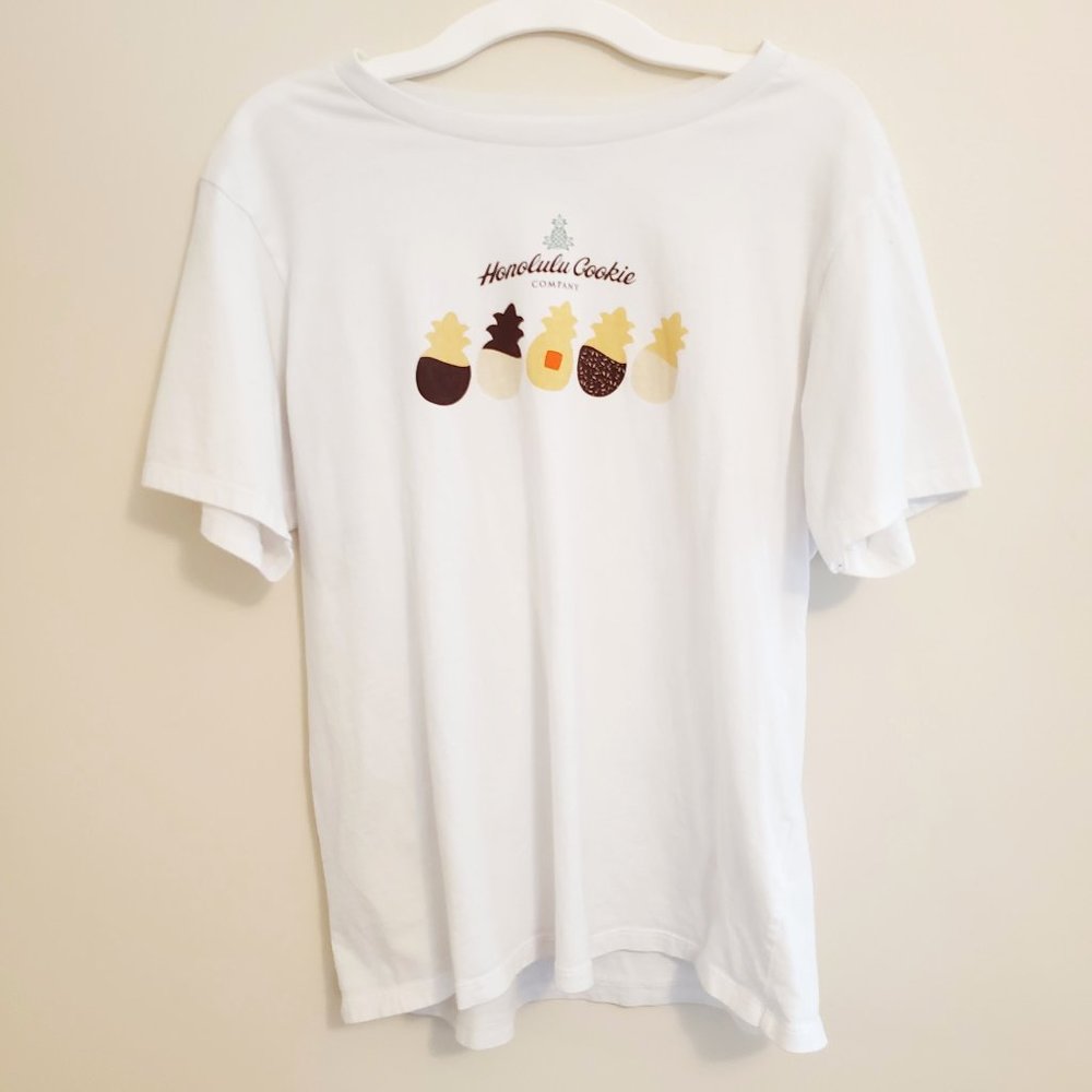 Uniqlo Hawaii Inspired Honolulu Cookie T-Shirt